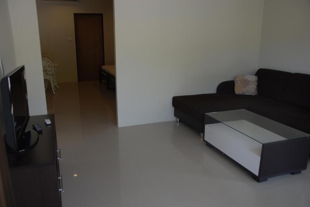 Phuket Wake Park Hotel Kathu Room photo