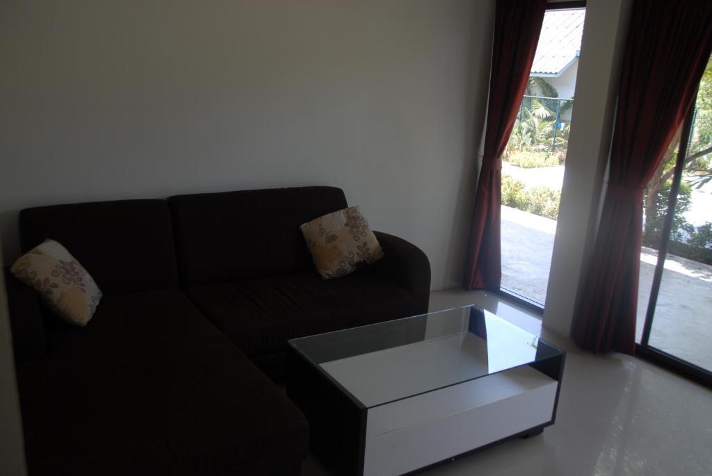 Phuket Wake Park Hotel Kathu Room photo