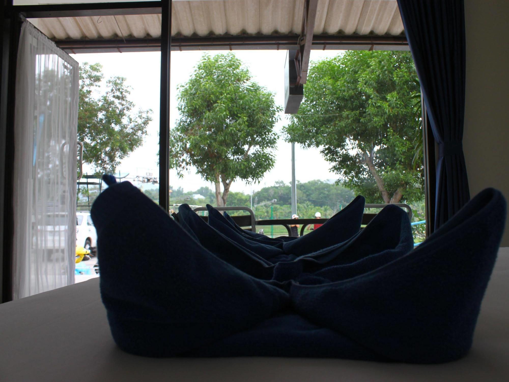 Phuket Wake Park Hotel Kathu Exterior photo